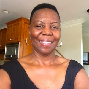 Meet your Posher, Gloria